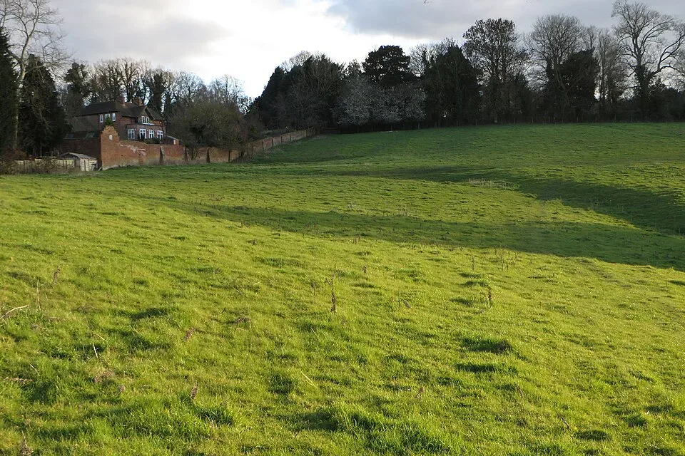Minibus Hire in Bury Park