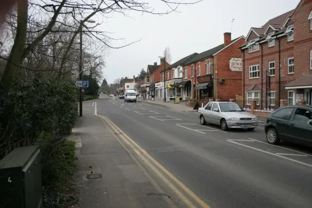 Minibus Hire in Crowthorne