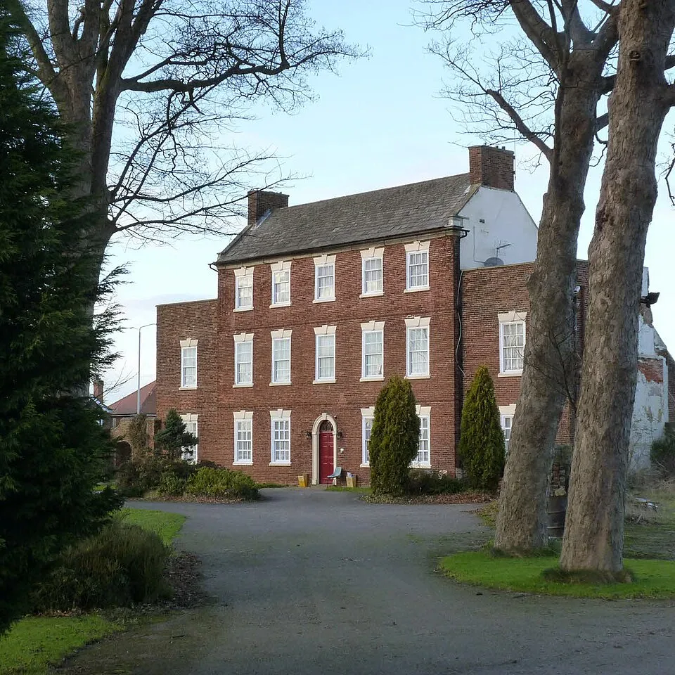Minibus Hire in Dalestorth
