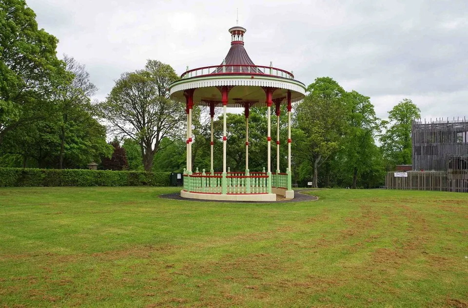 Coach Hire in Dartmouth Park