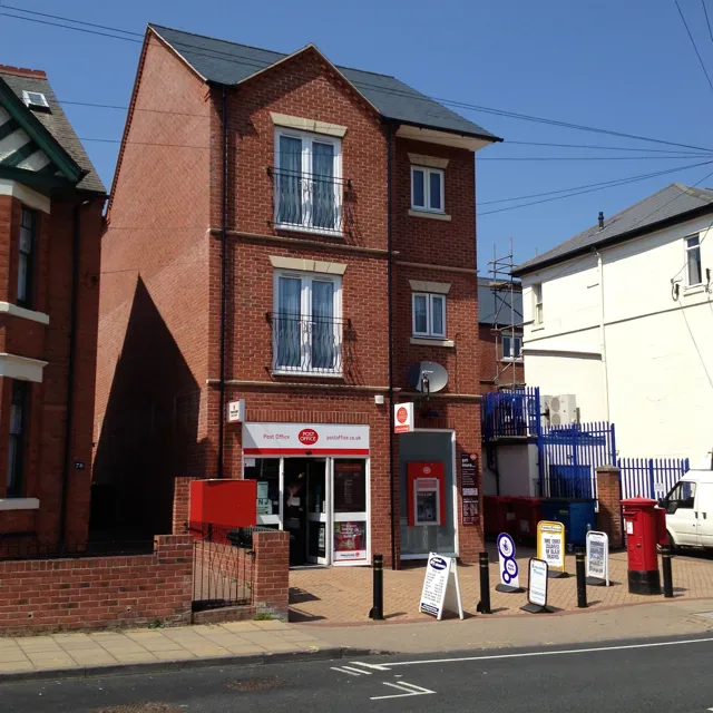 Minibus Hire in Earlsdon