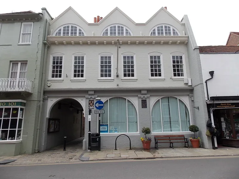Minibus Hire in Eton