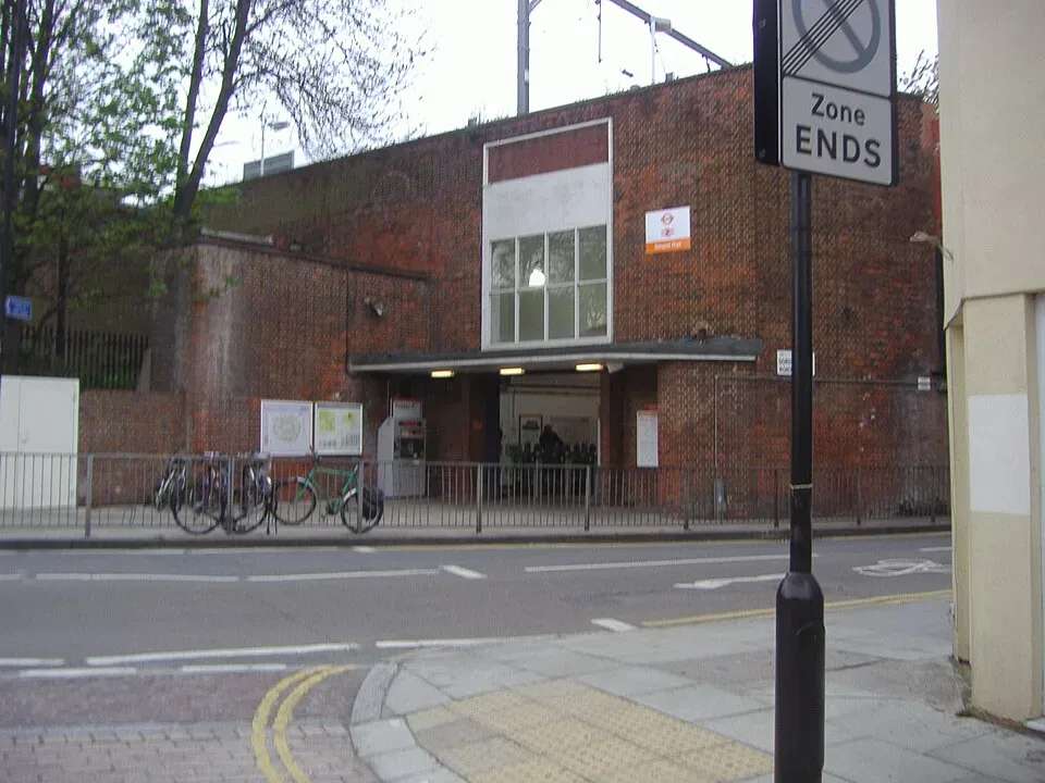 Coach Hire in Gospel Oak