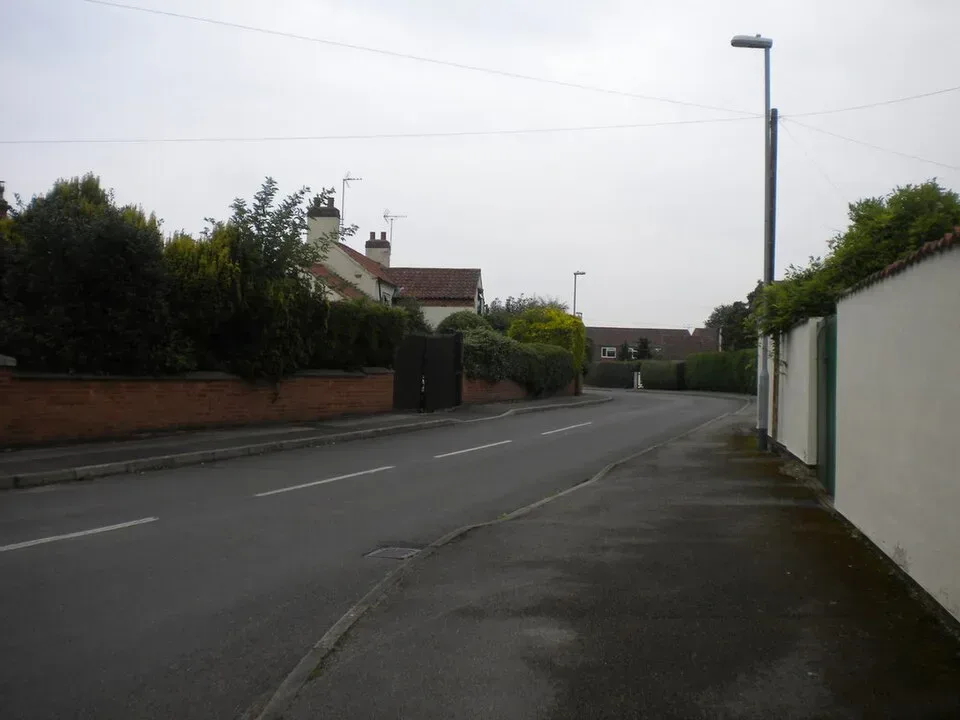 Minibus Hire in Gunthorpe