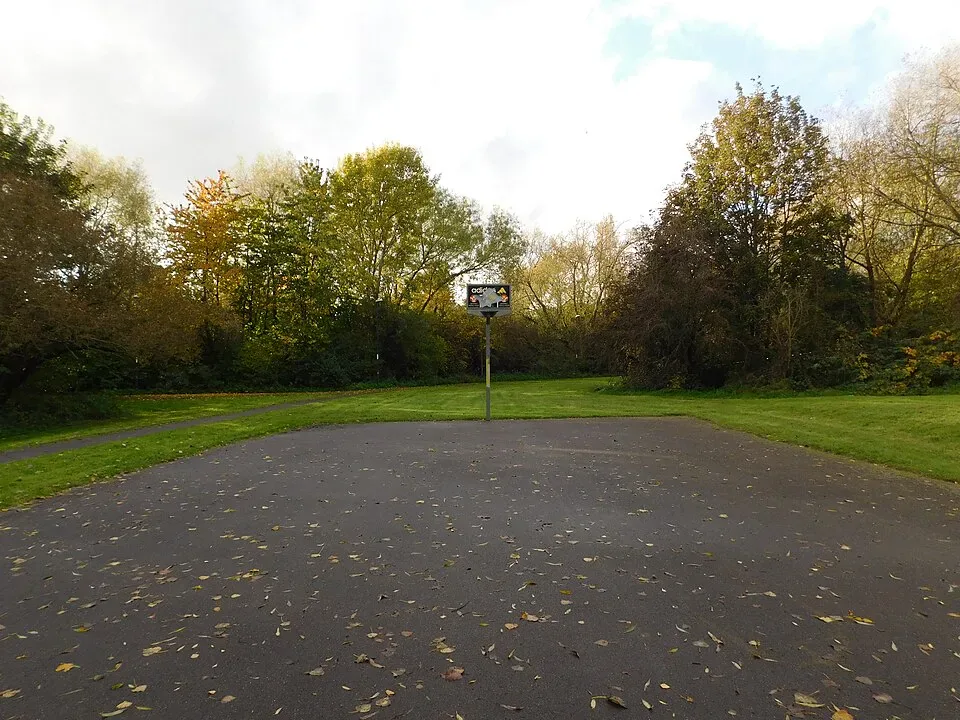 Minibus Hire in Highbury Vale