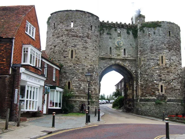 Minibus Hire in Land Gate