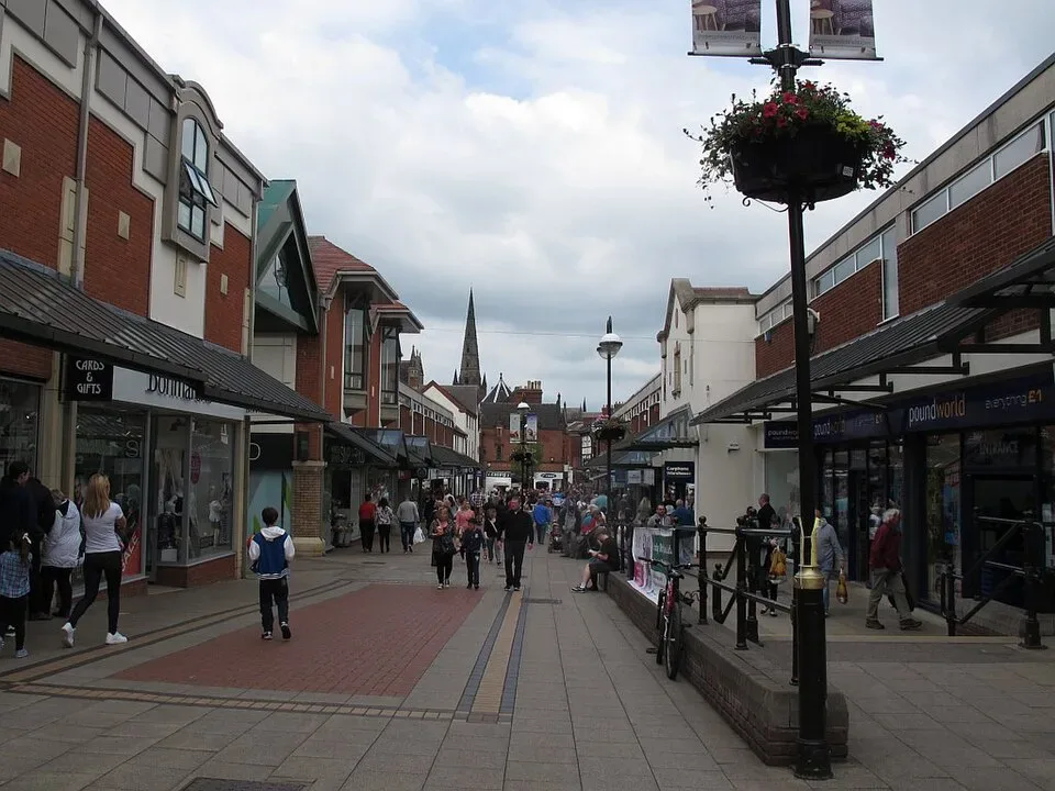 Minibus Hire in Lichfield