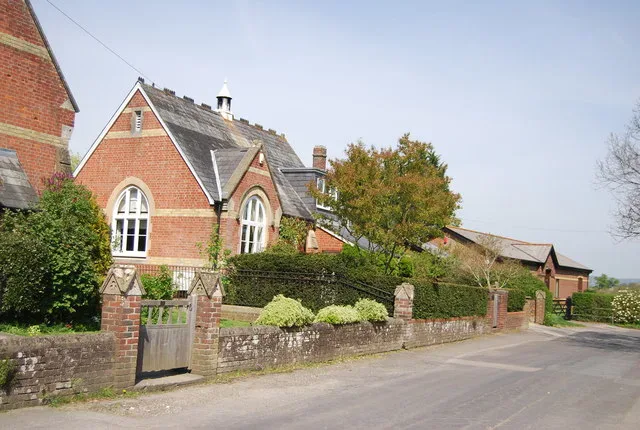 Minibus Hire in Marsh Green