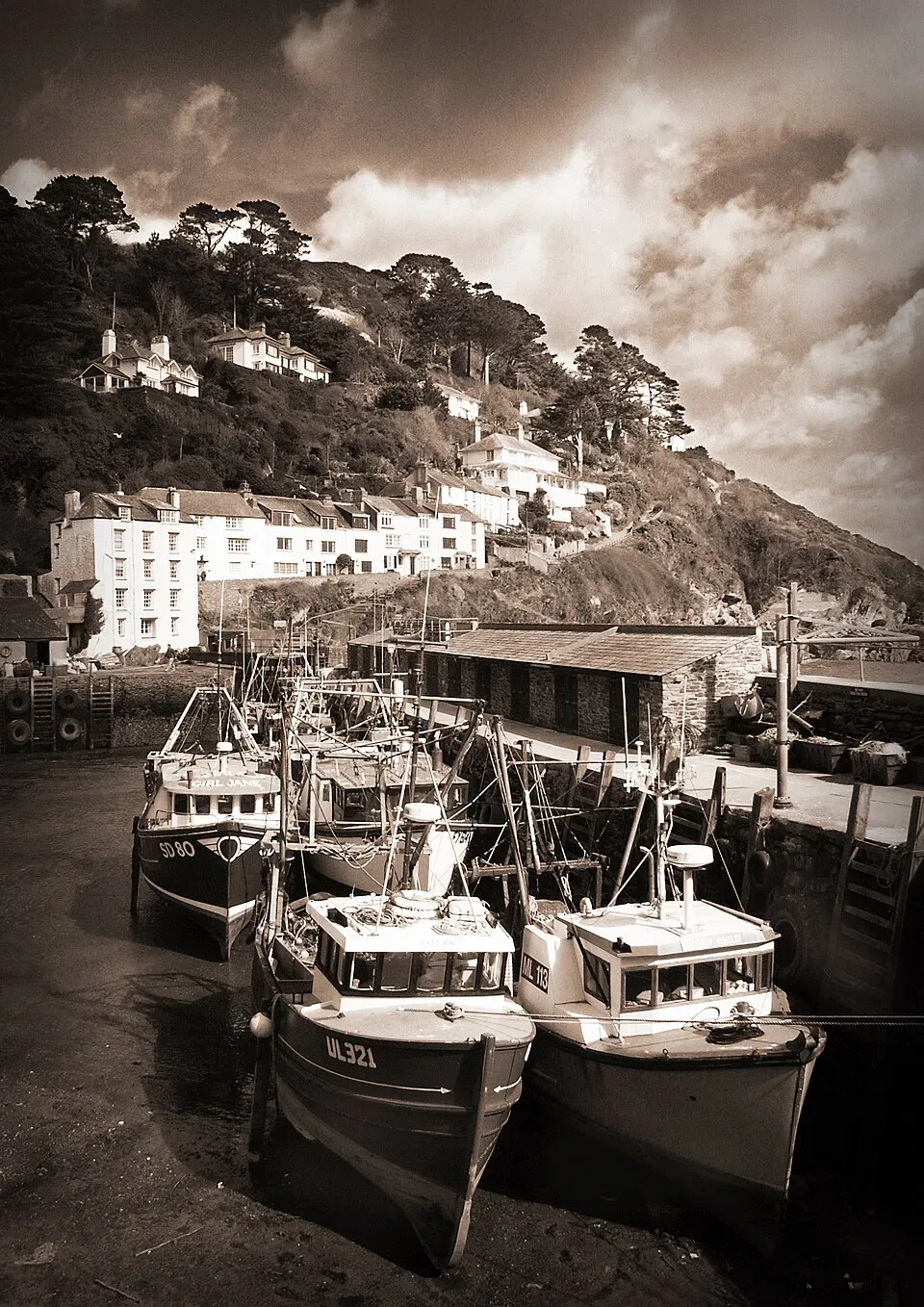 Coach Hire in Polperro