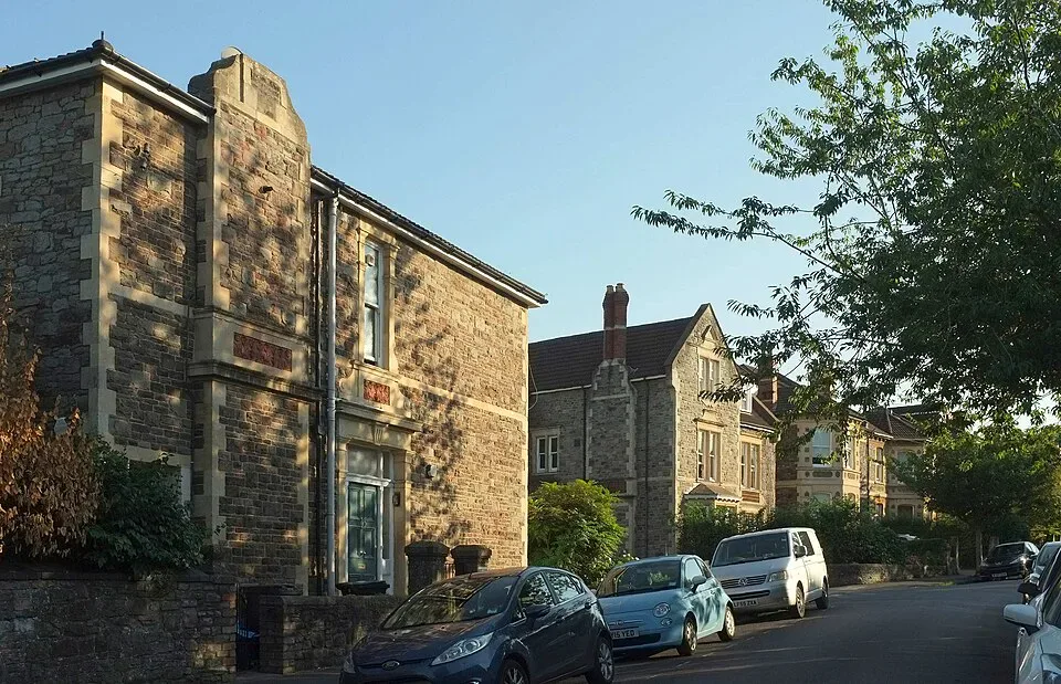 Minibus Hire in Redland