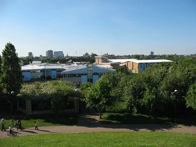 Minibus Hire in Rotherhithe