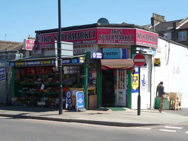 Coach Hire in Shacklewell