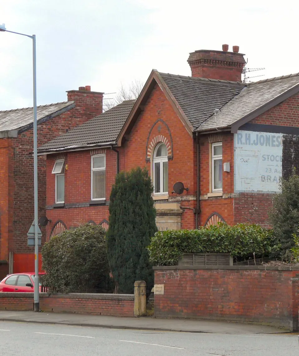 Minibus Hire in Shaw Heath