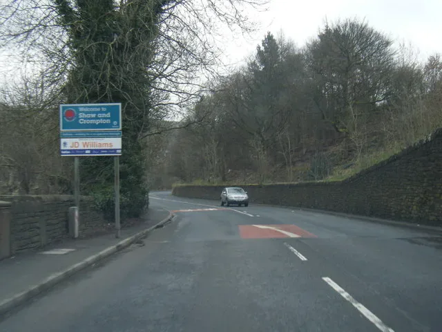 Minibus Hire in Shaw