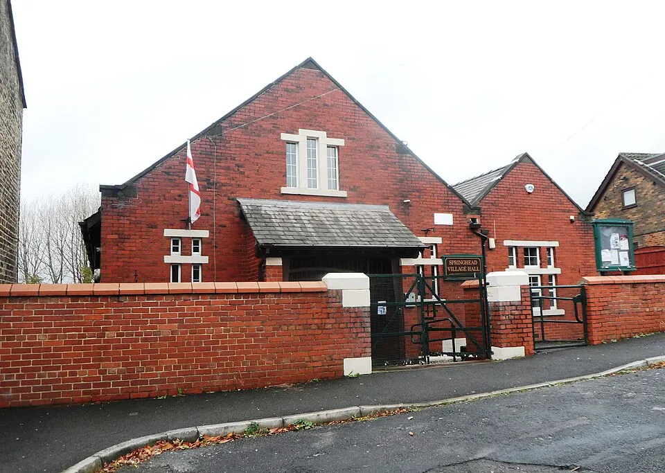 Minibus Hire in Springhead