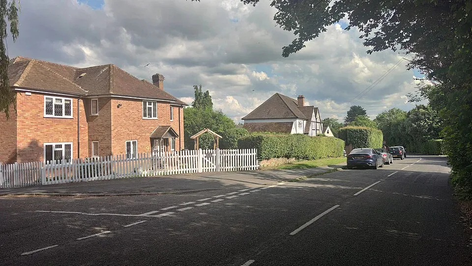 Minibus Hire in Stoke Poges