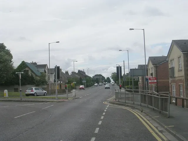 Coach Hire in Tong Street