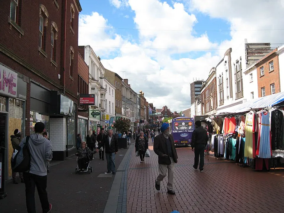 Minibus Hire in Walsall