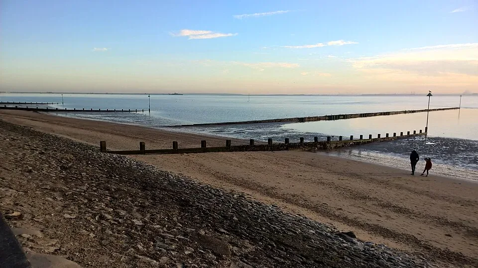 Coach Hire in Westcliff-on-Sea